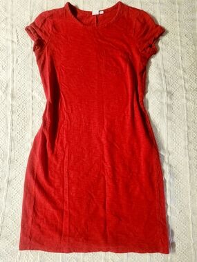 GAP Bright Red Crewneck Tee